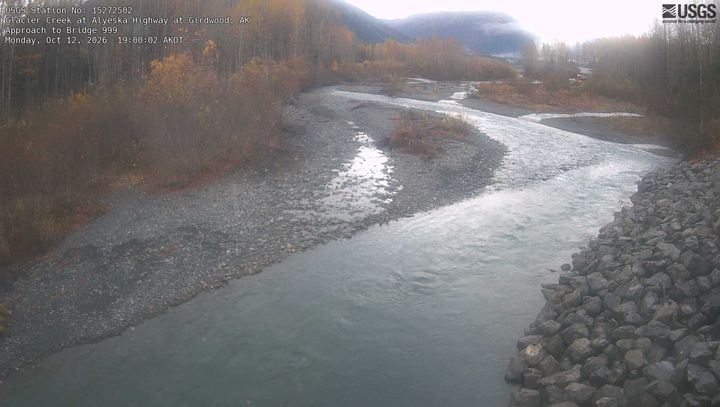 Glacier Creek at Alyeska Highway at Girdwood Approach: the newest picture from the USGS camera