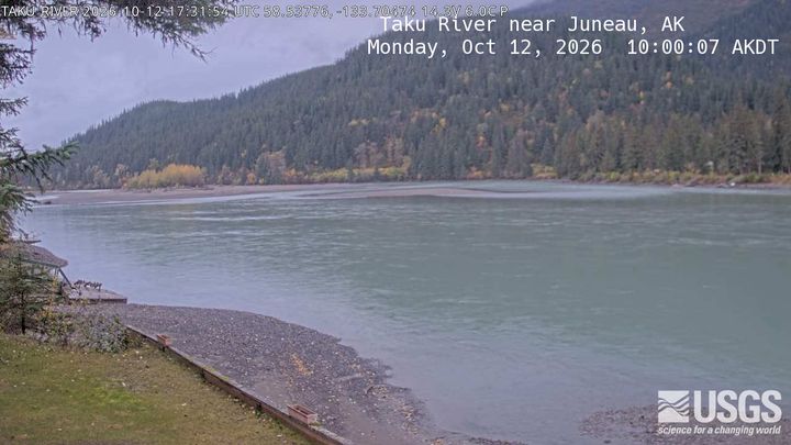 Taku River near Juneau, AK: the newest picture from the USGS camera