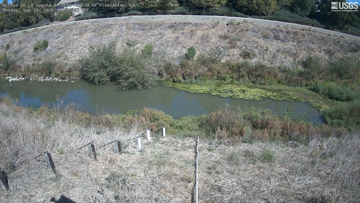 Arroyo De LA Laguna A Corte Madrid nr Pleasanton Webcam view