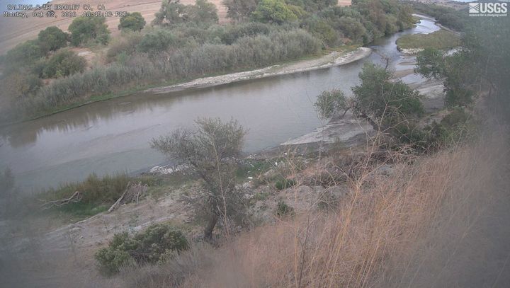 Salinas River near Bradley, CA: the newest picture from the USGS camera