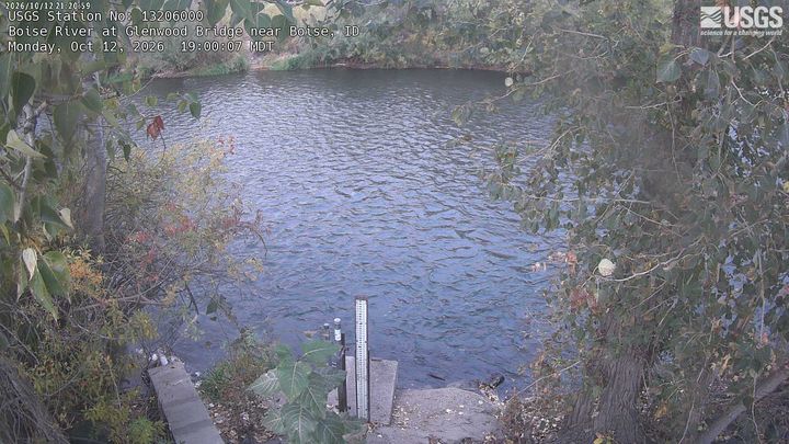 Boise River at Boise (Glenwood Bridge), ID: the newest picture from the USGS camera