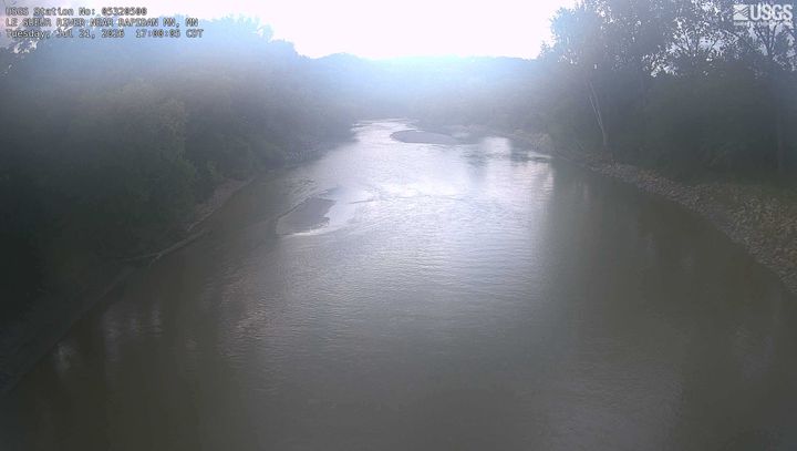 LE SUEUR RIVER NEAR RAPIDAN MN Webcam view