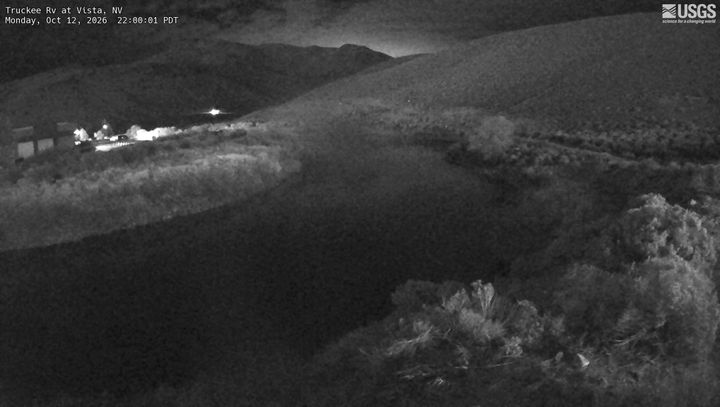 Truckee River at Vista, NV: the newest picture from the USGS camera