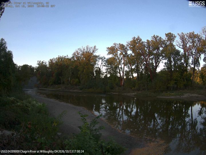 Chagrin River at Willoughby, OH: the newest picture from the USGS camera