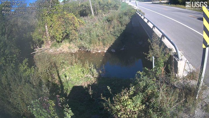 Ashwaubenon Creek at Grant Street near West De Pere Webcam view