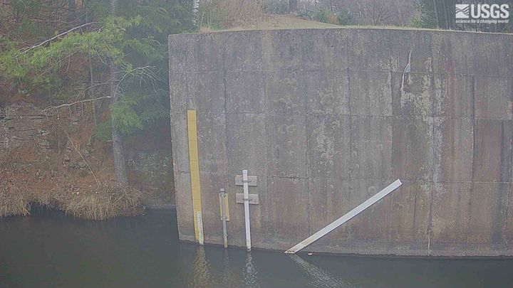 Big Creek Outlet at Lake Redstone near La Valle Webcam view