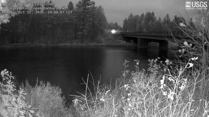St. Croix River near Danbury, WI: the newest picture from the USGS camera