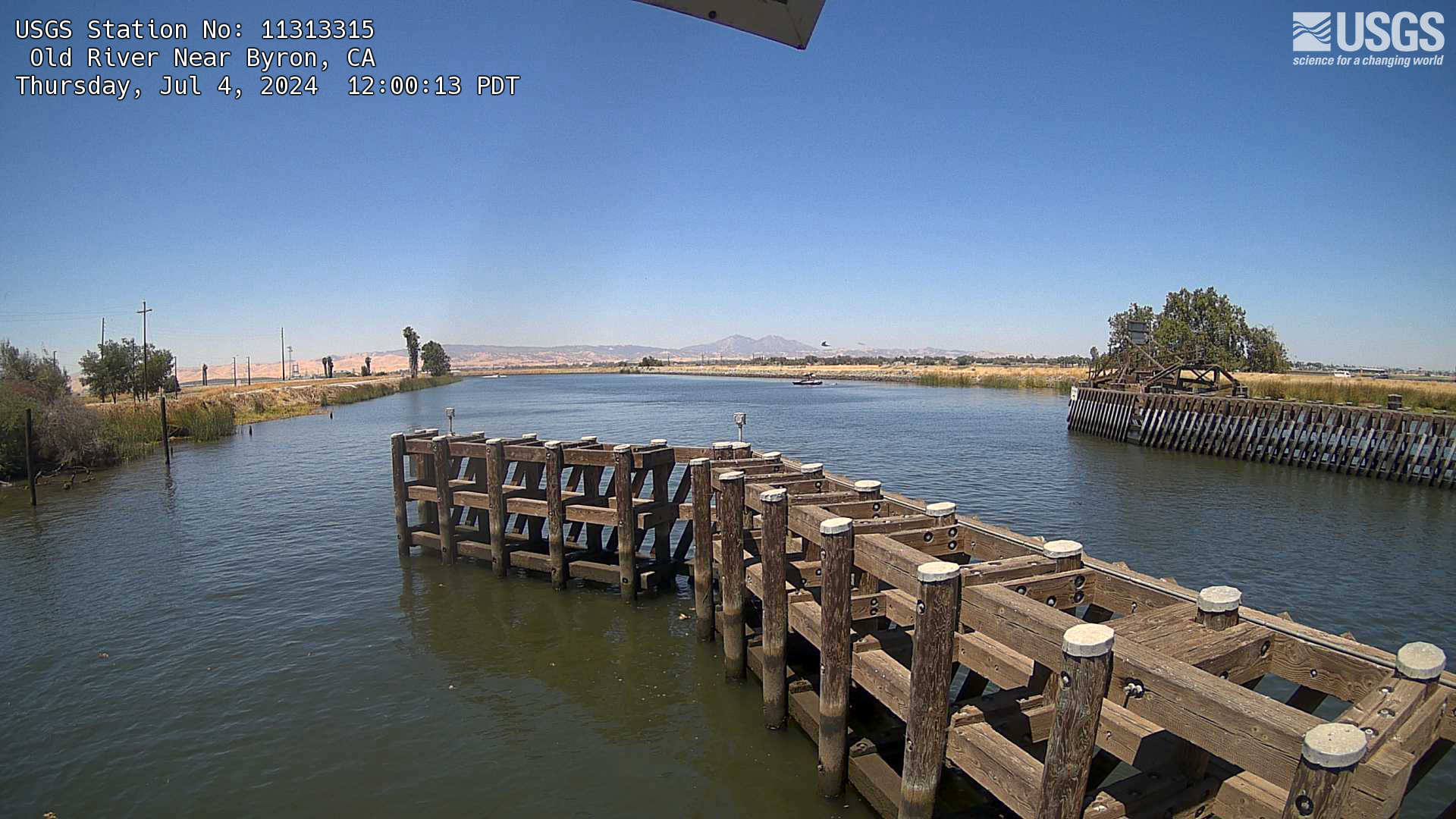 This is the most recent camera image of Old River Near Byron webcam.