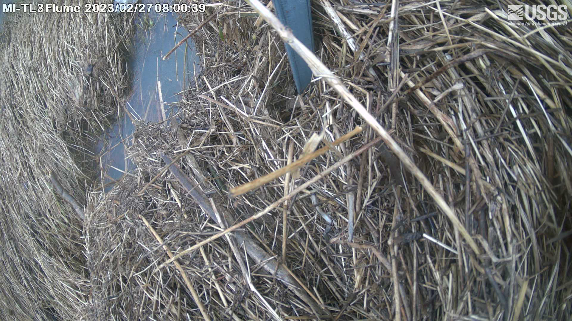 USGS HIVIS CAM Tile Drain to Mill Creek near Waldron FLUME OVERVIEW