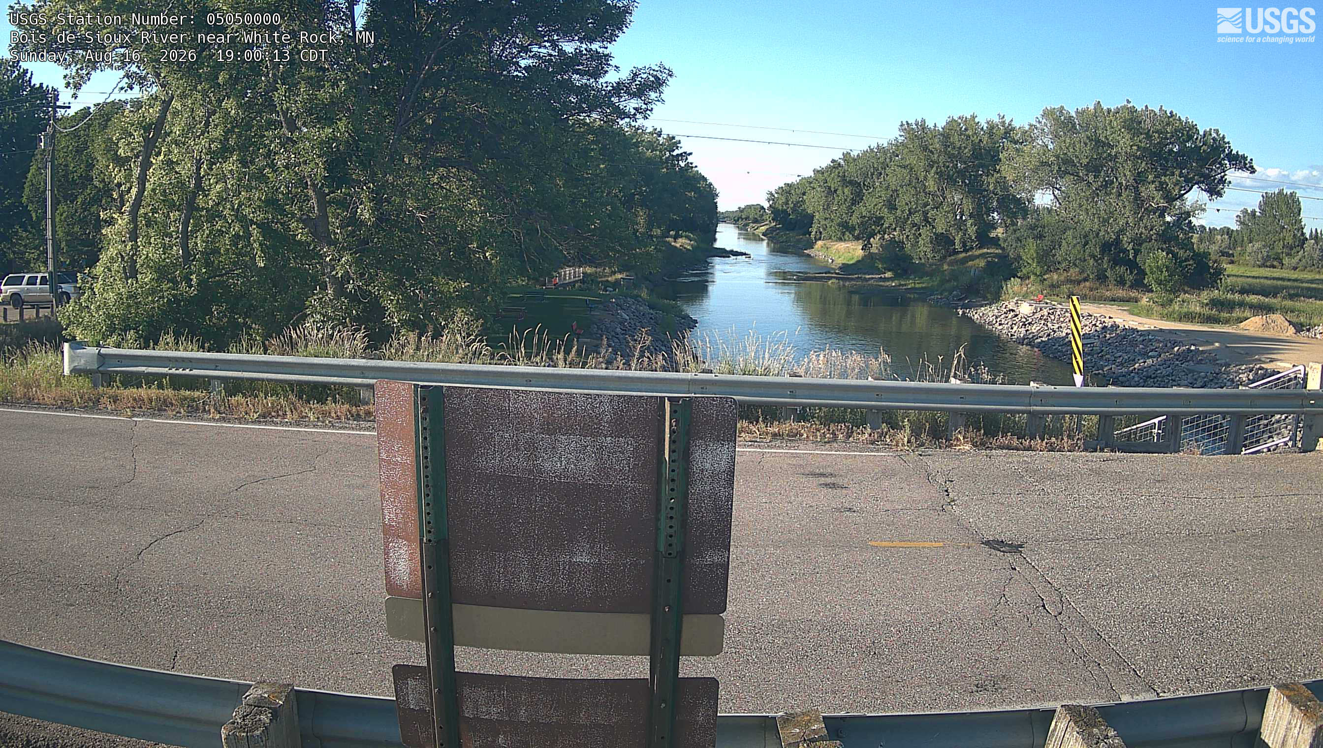 Most recent image at Bois de Sioux River near White Rock