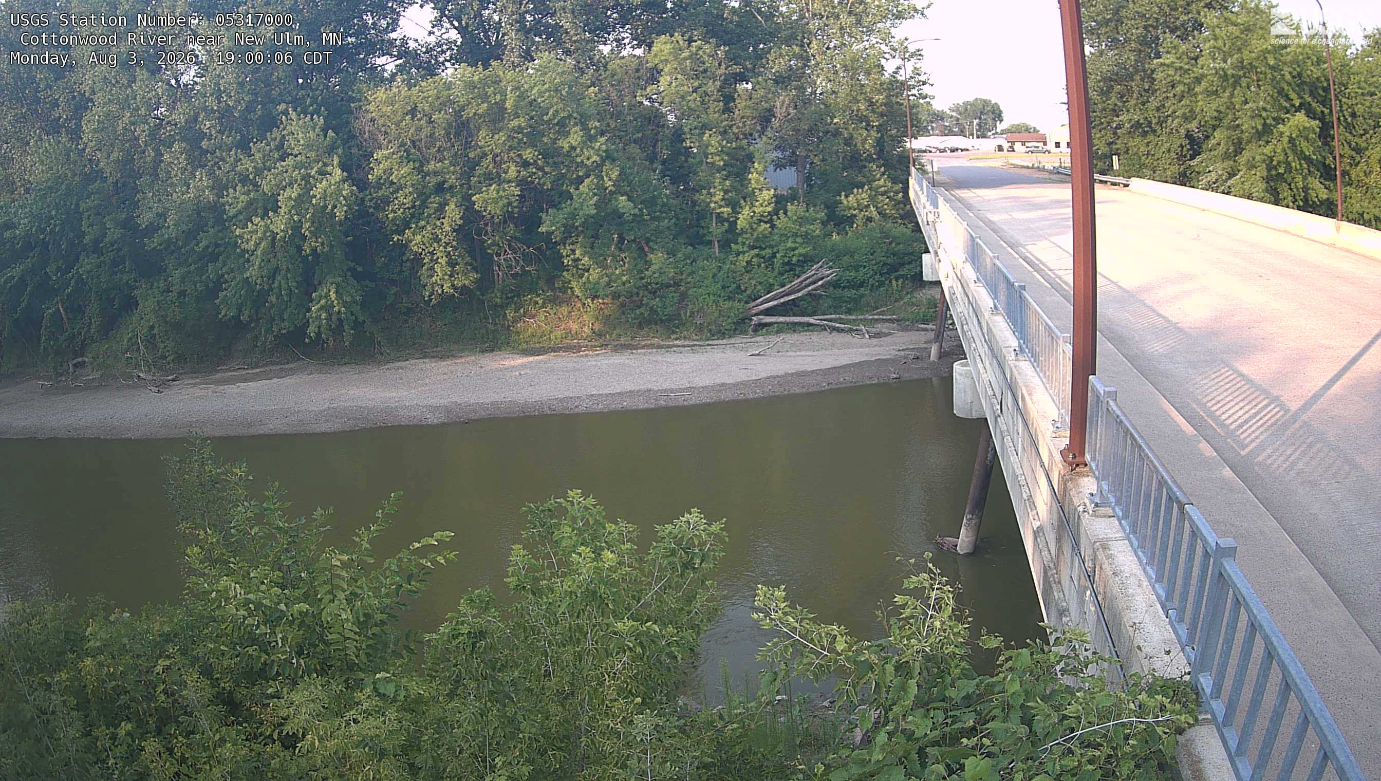 Most recent image at Cottonwood River near New Ulm