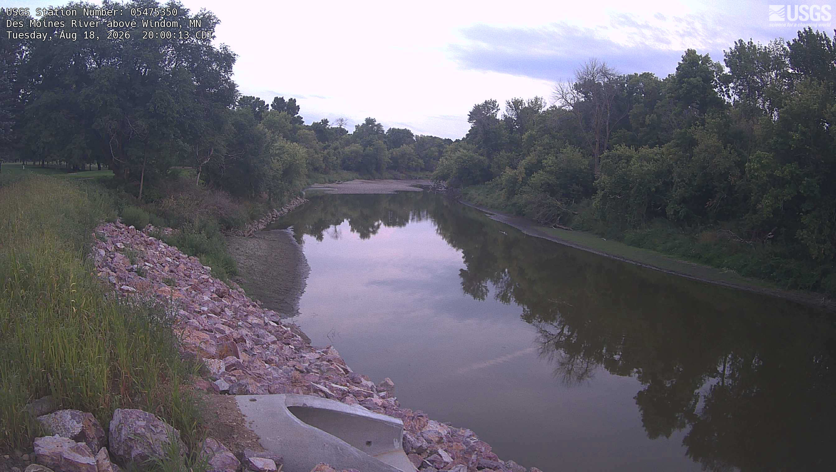 Most recent image at Des Moines River above Windom