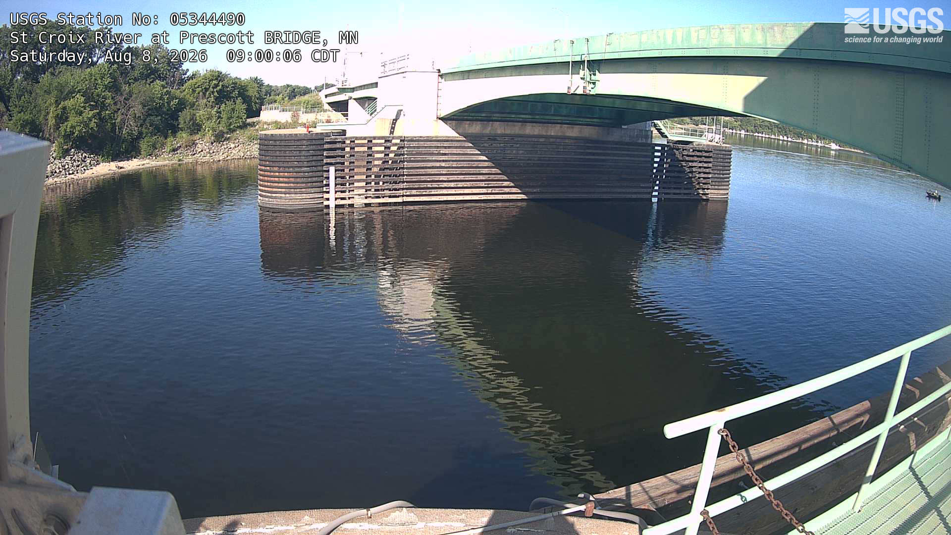 Most recent image at St Croix River at Prescott BRIDGE