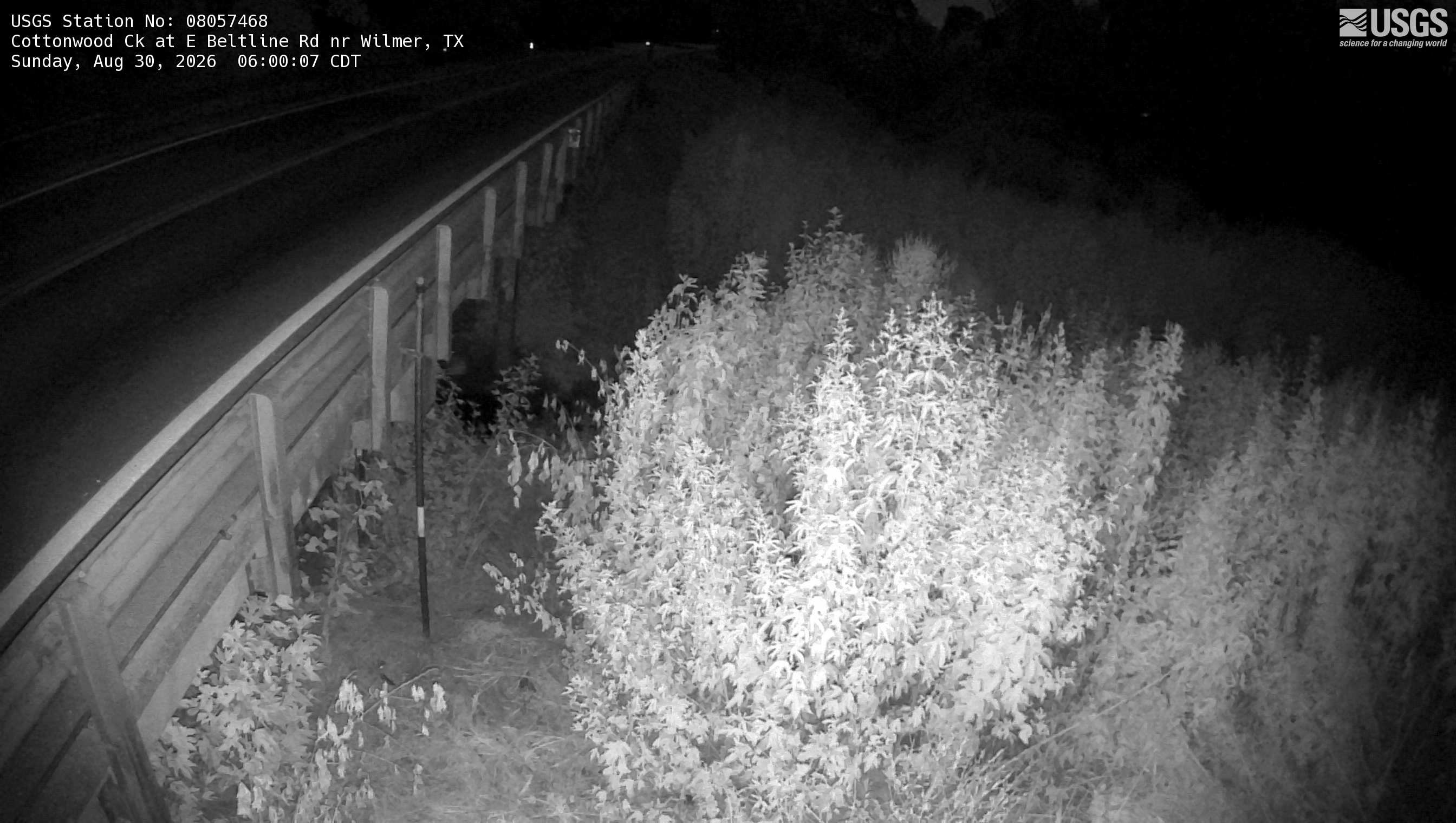 Most recent image at Cottonwood Ck at E Beltline Rd nr Wilmer