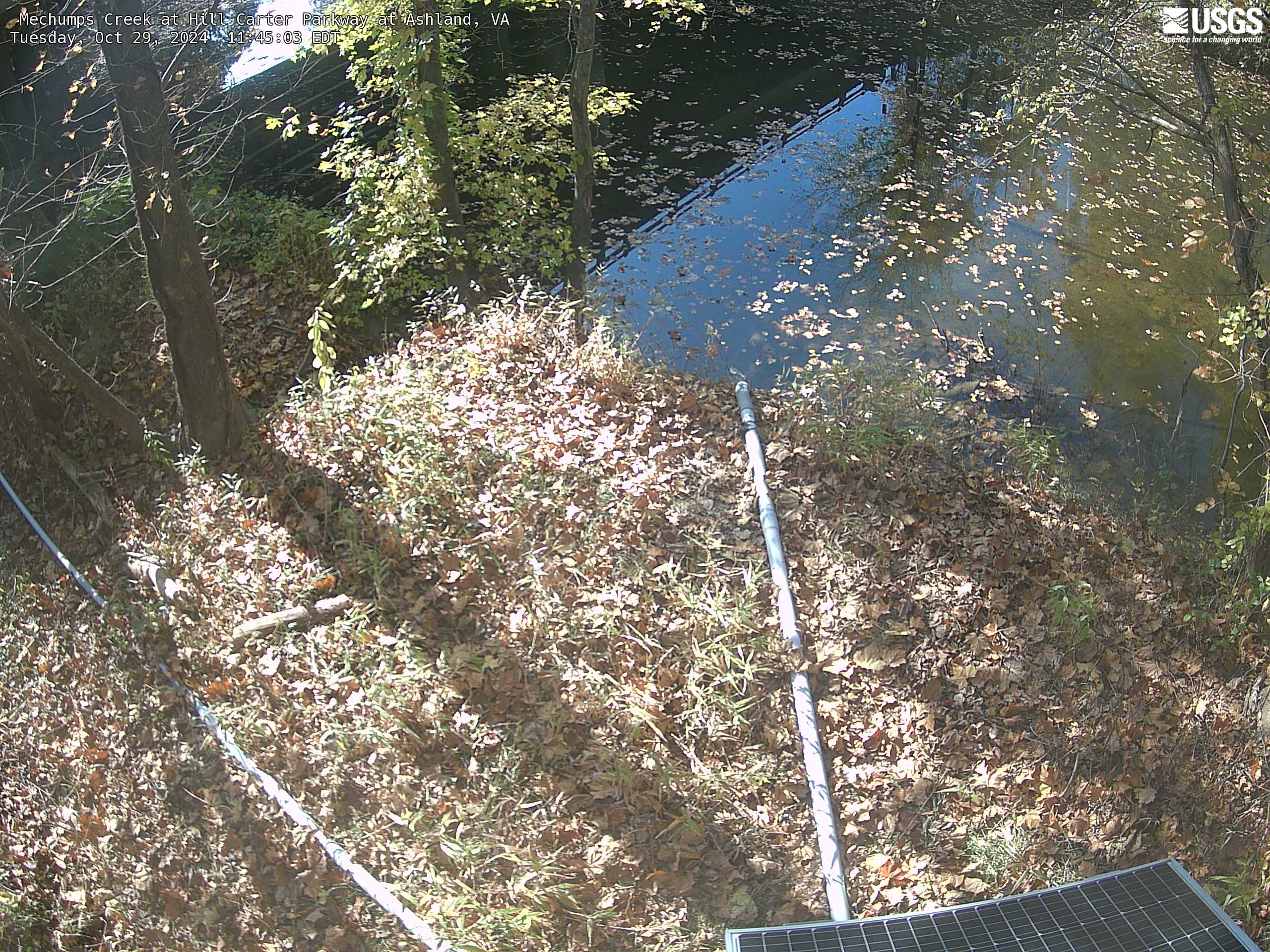 USGS HIVIS CAM Mechumps Creek at Hill Carter Parkway at Ashland