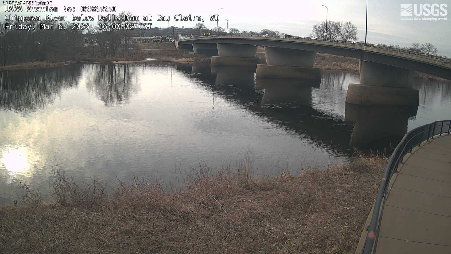 USGS HIVIS CAM Chippewa River below Dells Dam at Eau Claire