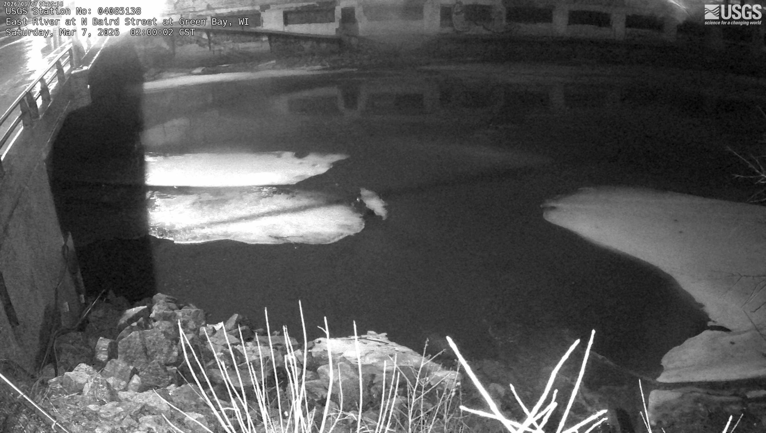 USGS HIVIS CAM East River at N Baird Street at Green Bay