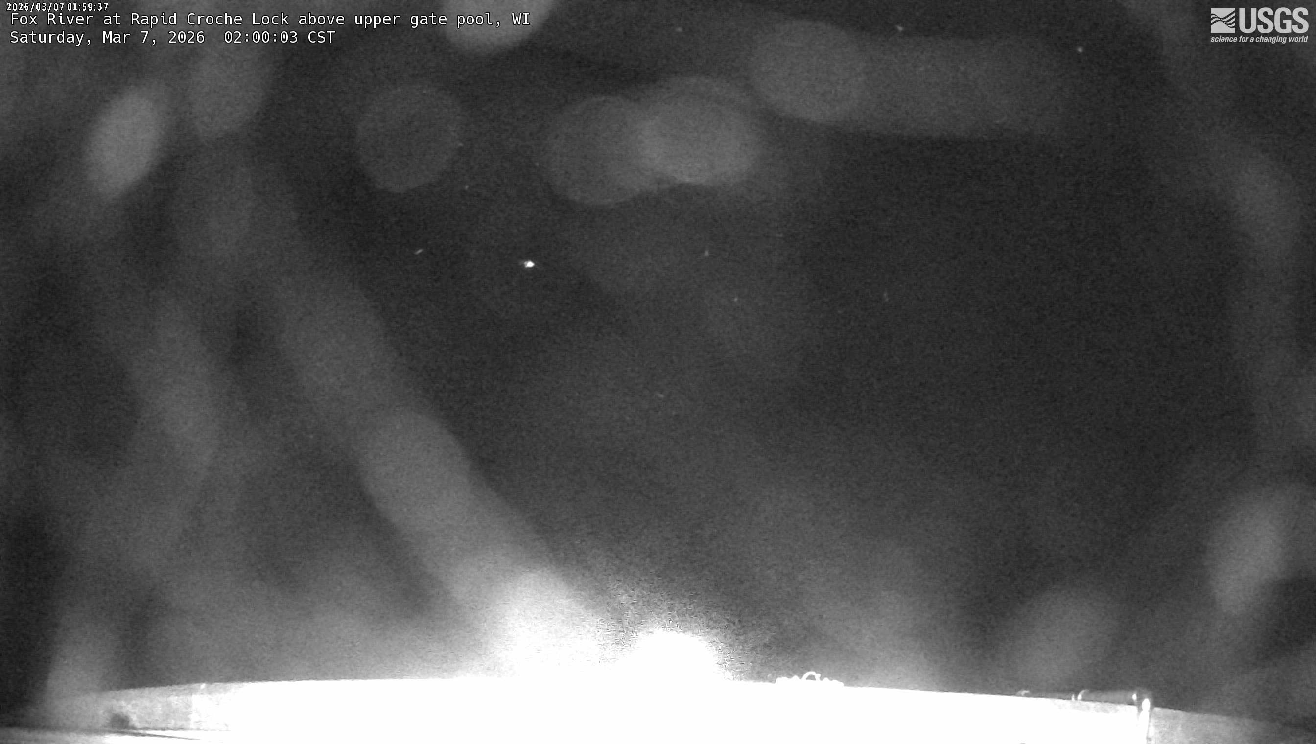 USGS HIVIS CAM Fox River at Rapid Croche Lock above upper gate pool