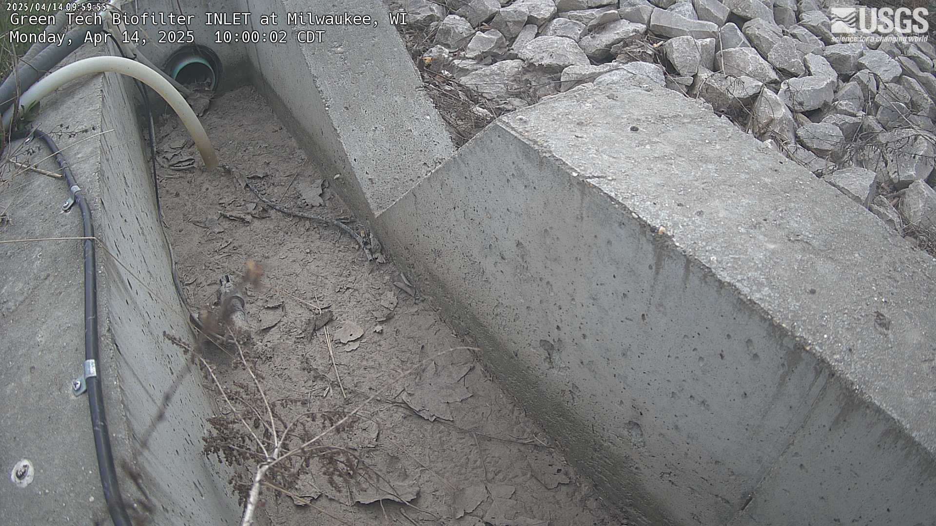 USGS HIVIS CAM Green Tech Biofilter INLET at Milwaukee