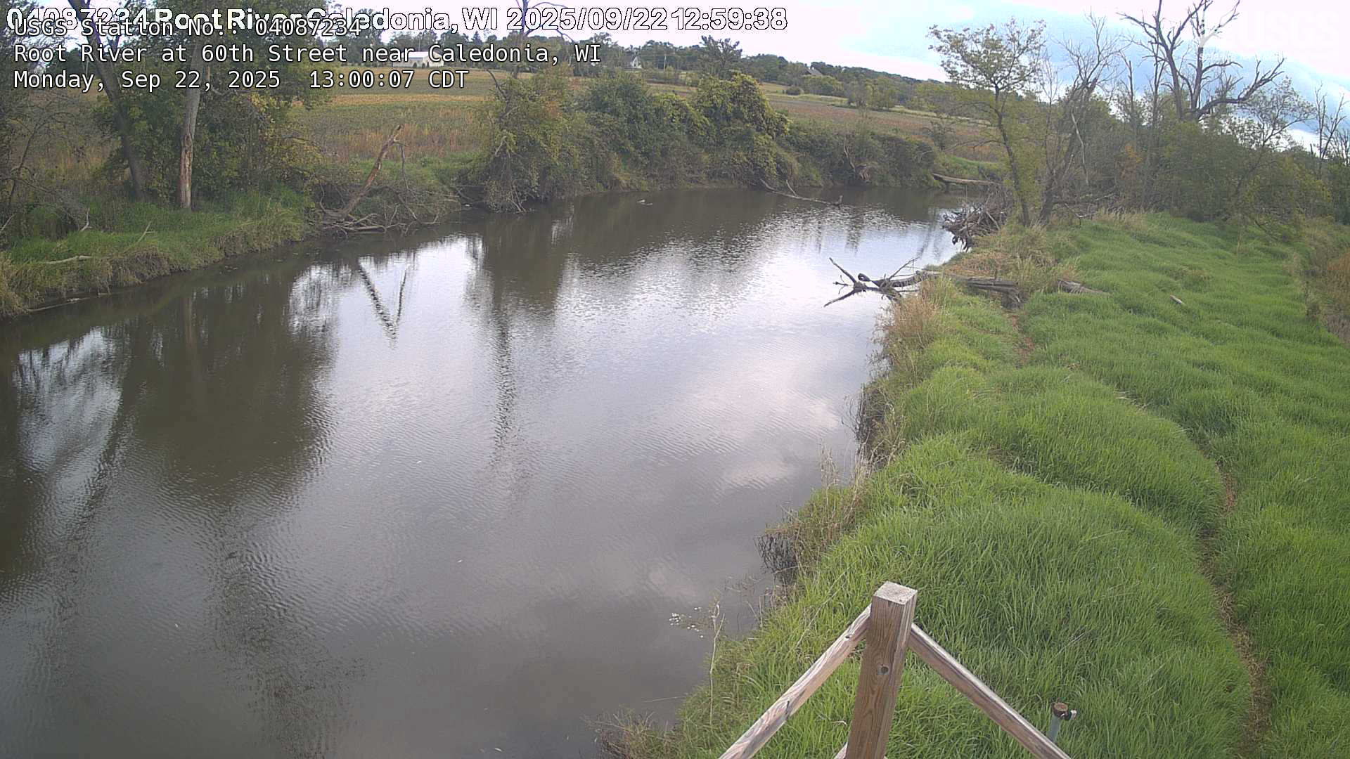 USGS HIVIS CAM Root River at 60th Street near Caledonia